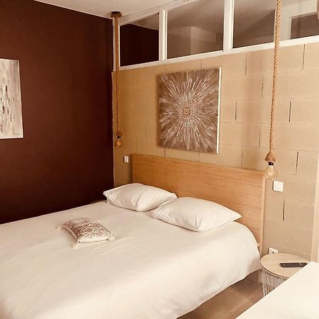 Suite 24 Appart'Hotel-3 Etoiles เลอ ครูโซต์ ห้อง รูปภาพ